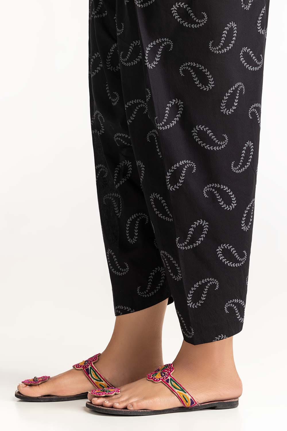 Black Dyed Cambric Screen Print Shalwar