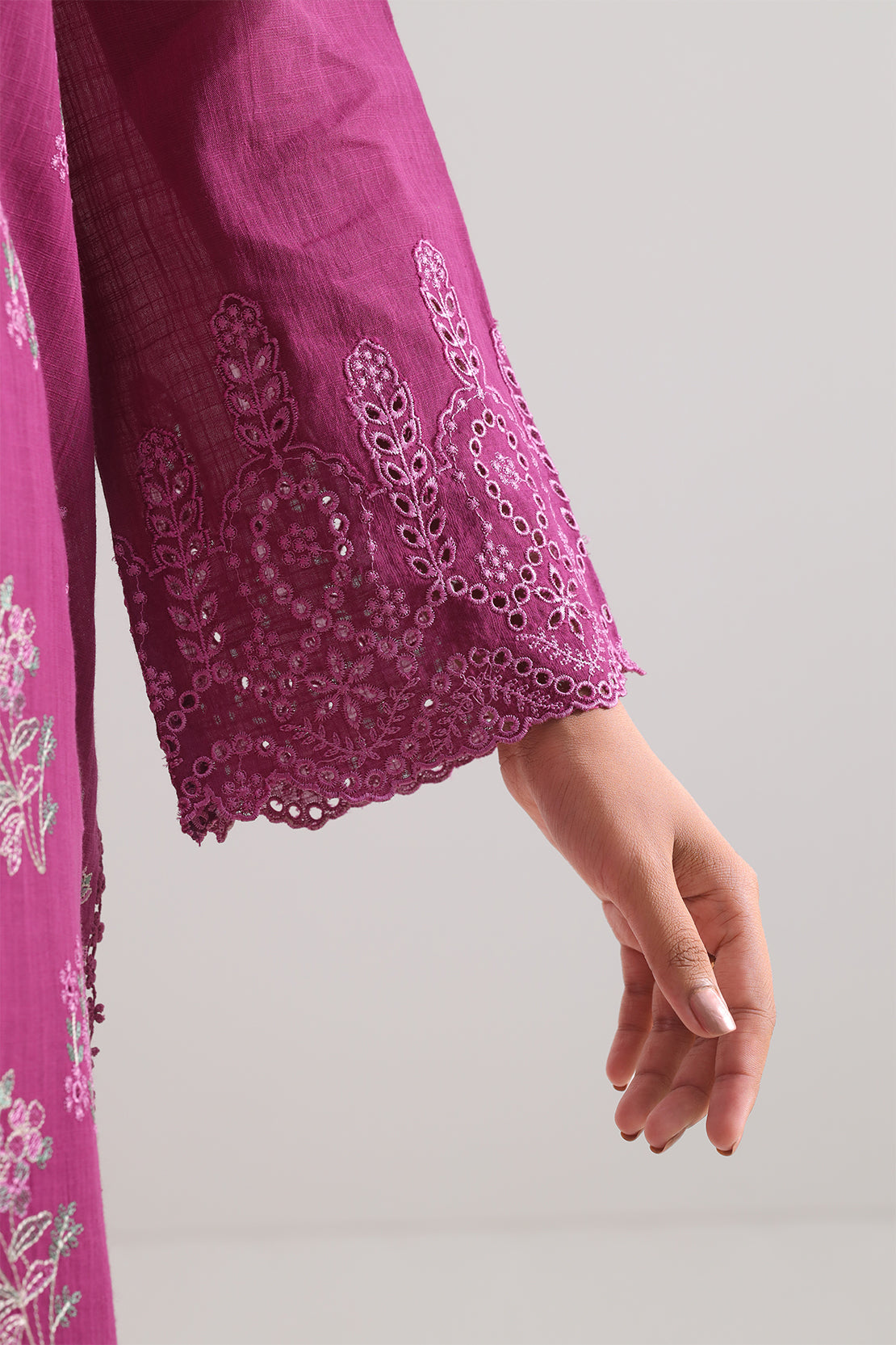 Unstitched Solid Embroidered Cotton Khaddar 3 Piece120608