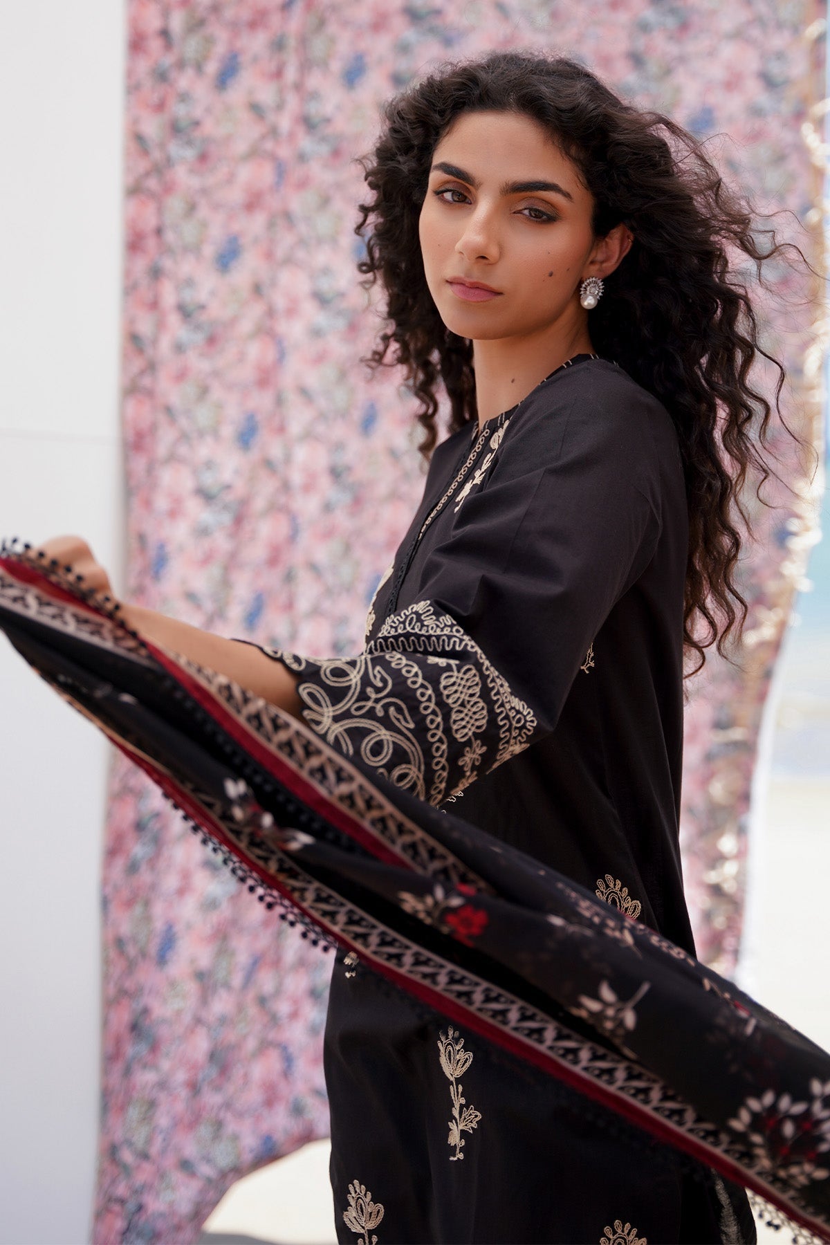 Embroidered Lawn 3 Piece