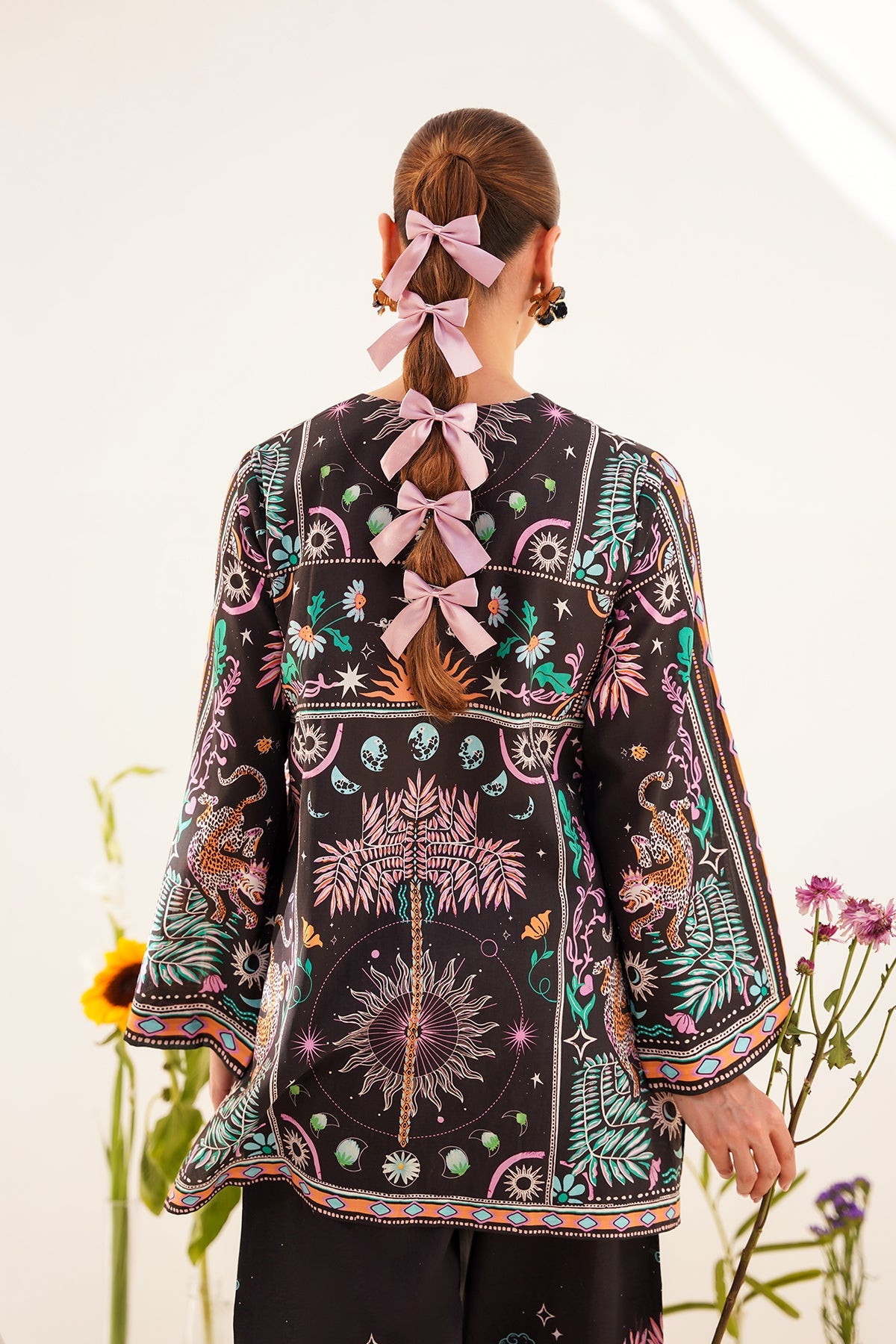 https://cdn.shopify.com/s/files/1/0704/5916/2937/files/untitled-05909.jpg?v=1748260681