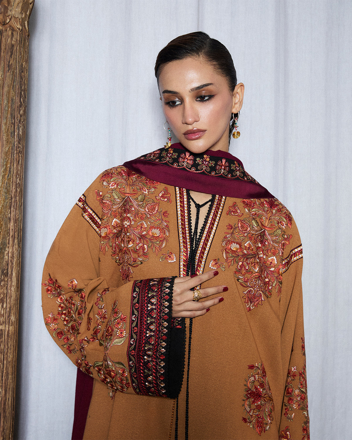 https://cdn.shopify.com/s/files/1/0764/9588/0493/files/web_0020_JugnuAW2512224-copy-ed.jpg?v=1765000801