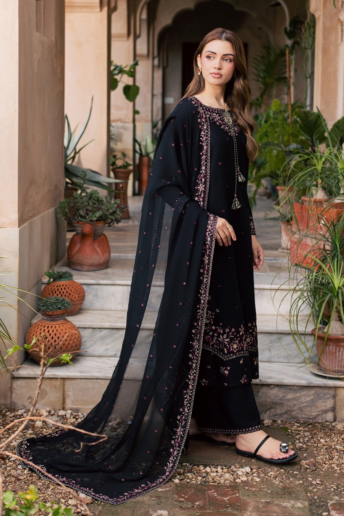 Andheri 3Pc - Embroidered Khaddar Pret