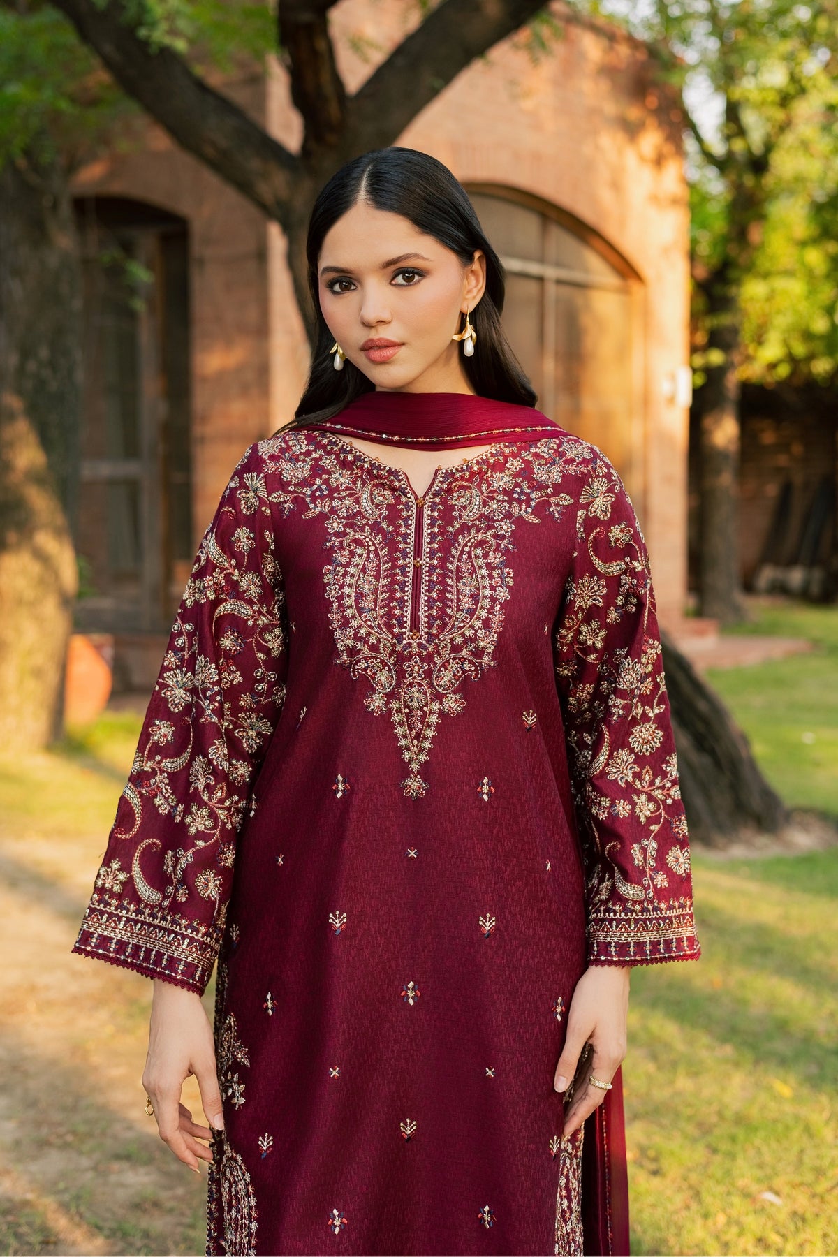 Nayra 3Pc - Embroidered Karandi Pret