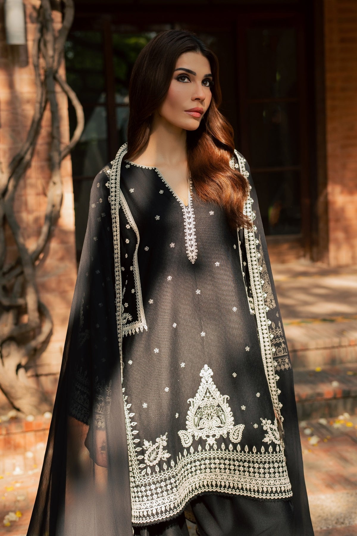 Black Arwa 3Pc - Embroidered Karandi Pret
