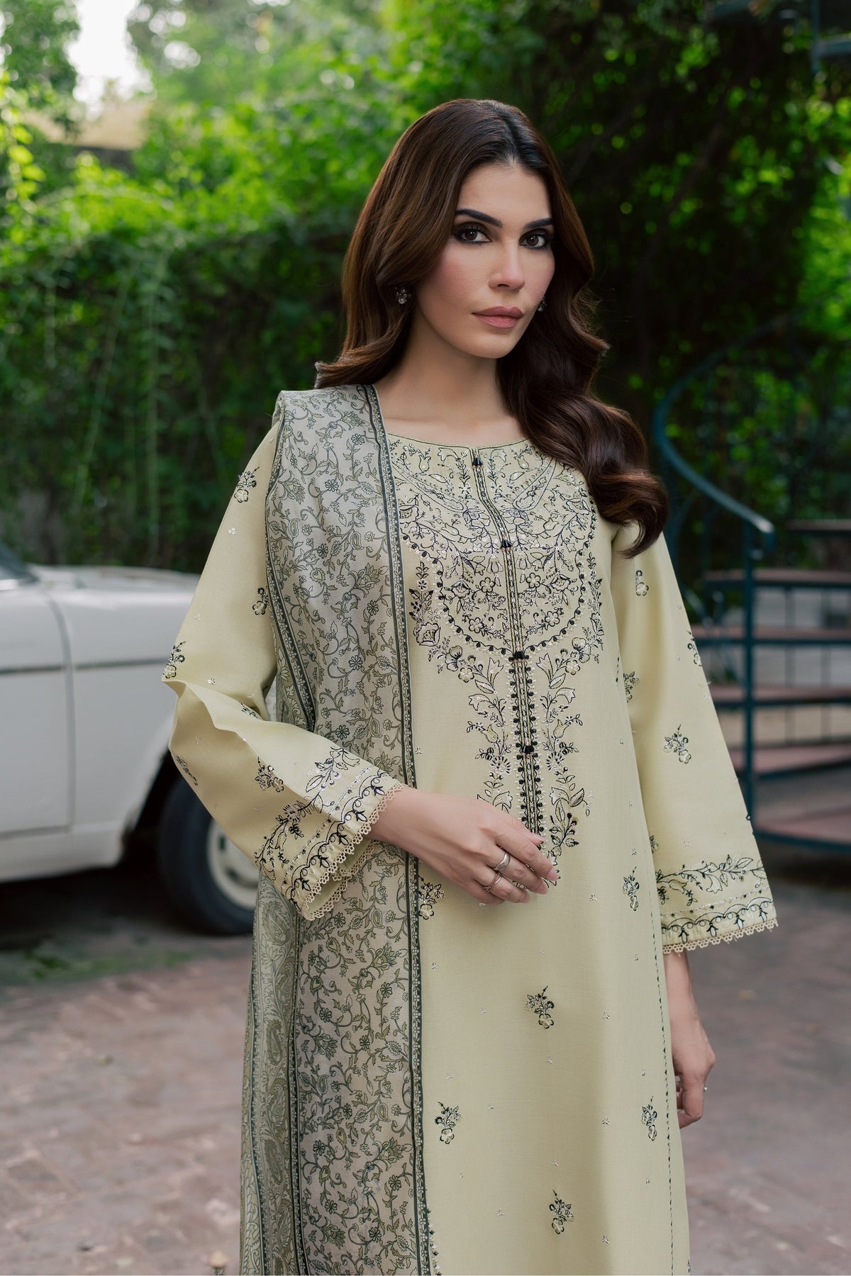 Green Obsidian 3Pc - Embroidered Khaddar Pret