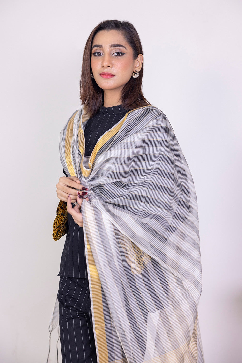 Jacuard Dupatta