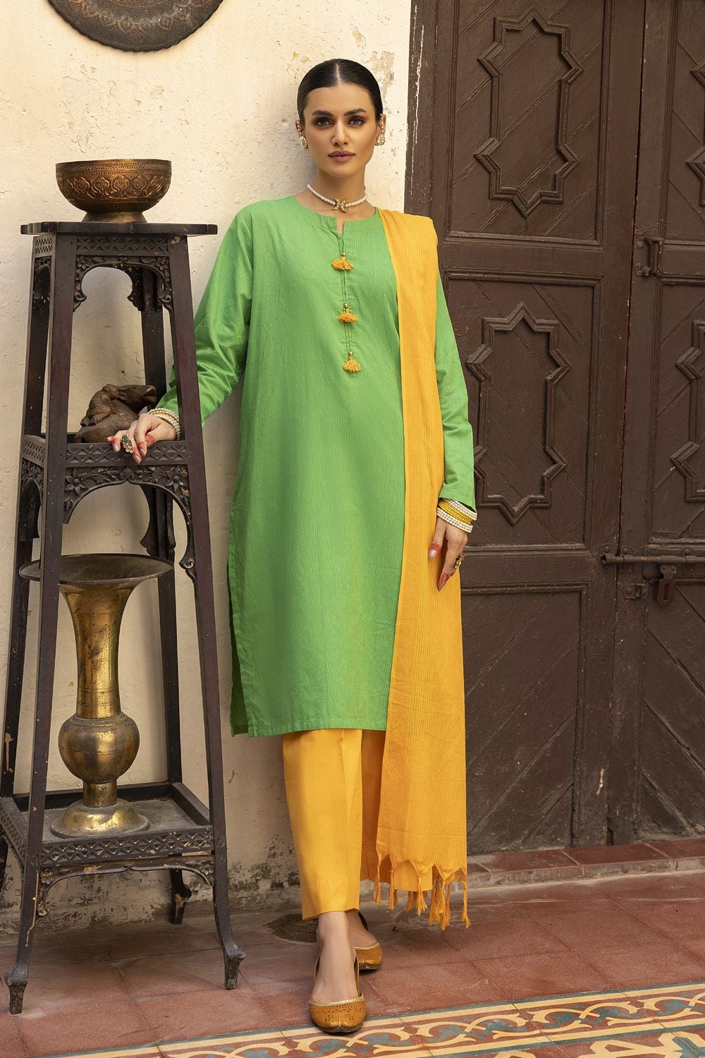 Yarn Dyed Shirt And Trouser With Dupatta