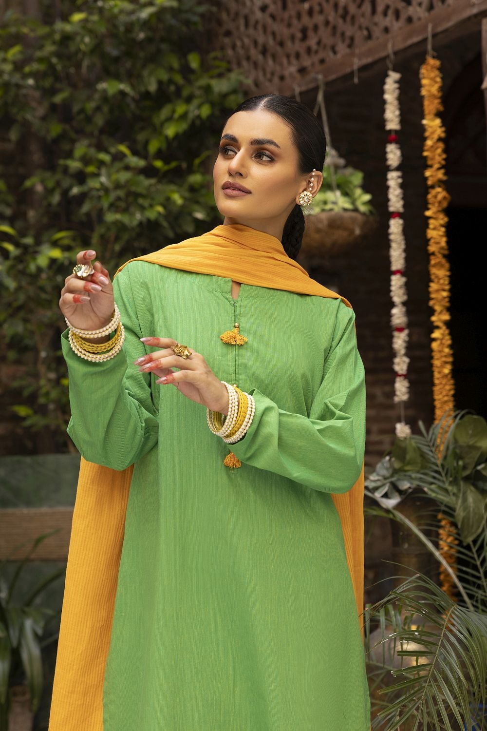 Yarn Dyed Shirt And Trouser With Dupatta