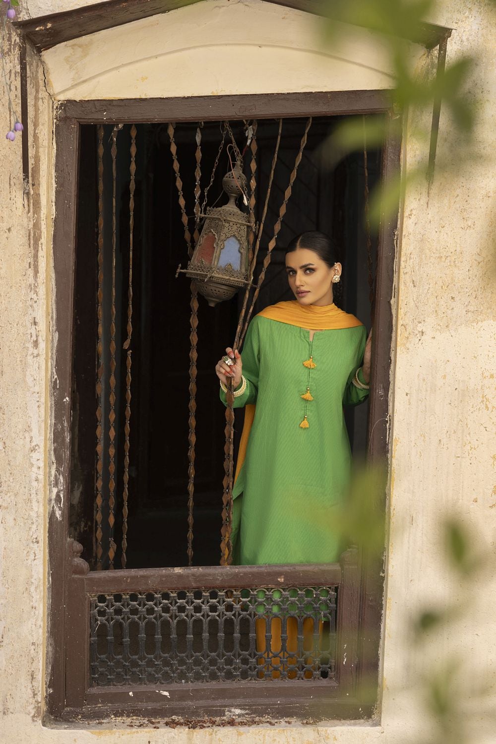 Yarn Dyed Shirt And Trouser With Dupatta