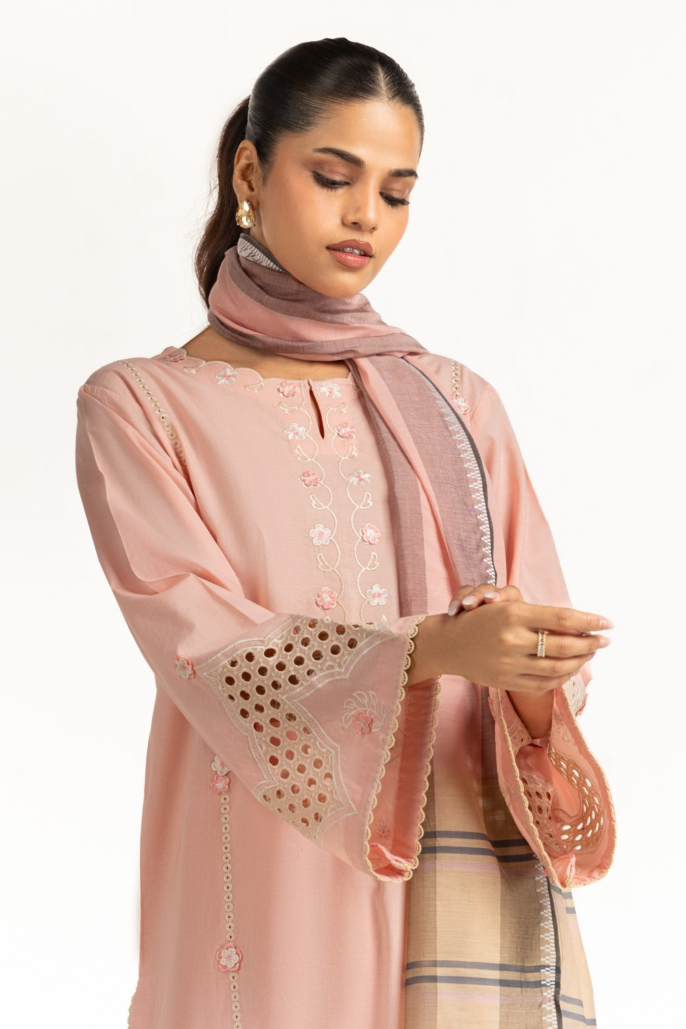 yarn-dyed Dupatta