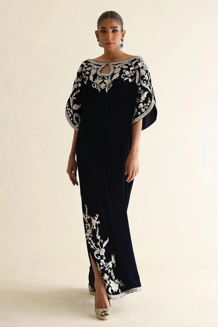 Zardozi kaftan by Alizay Saad