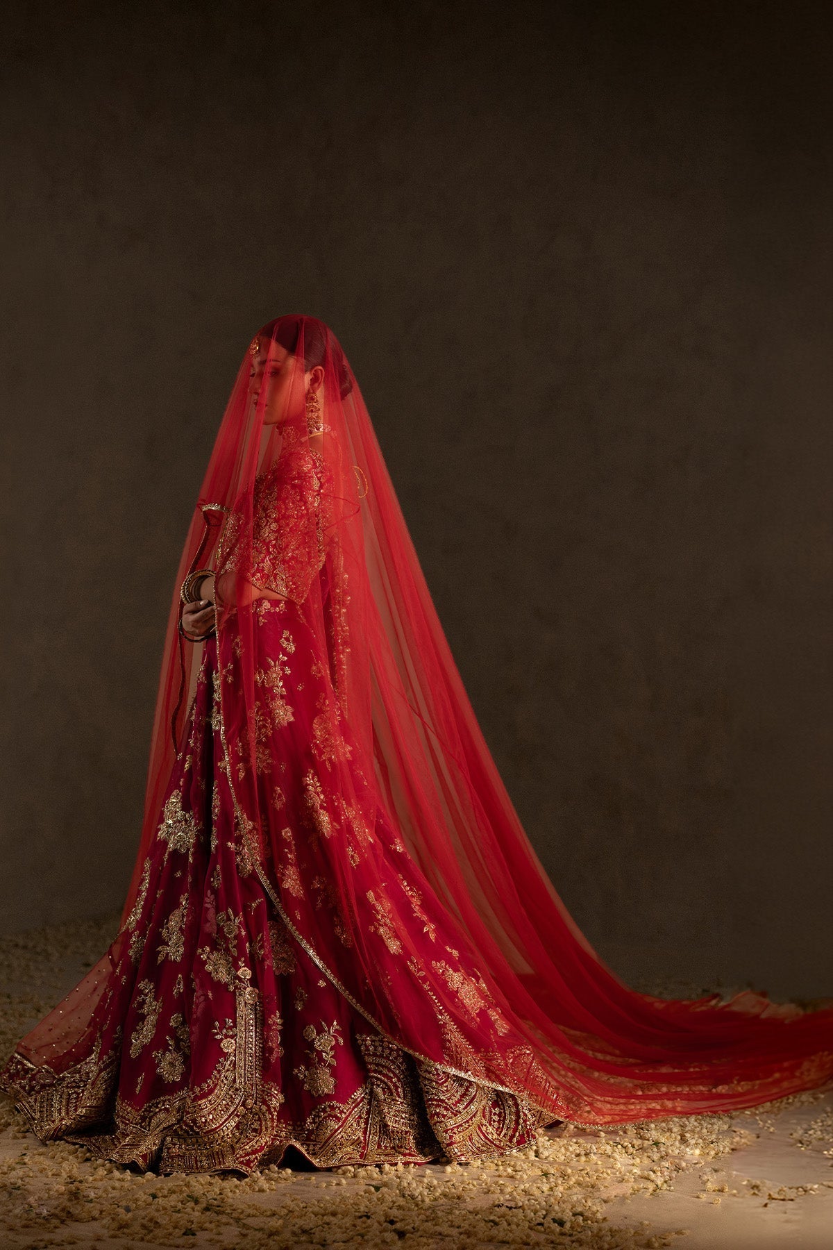 Zuria Dor – Nour Neue Style