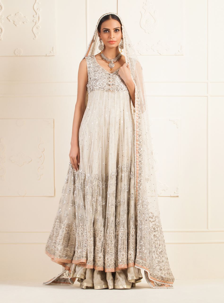 IVORY SLEEVELESS NET DRESS