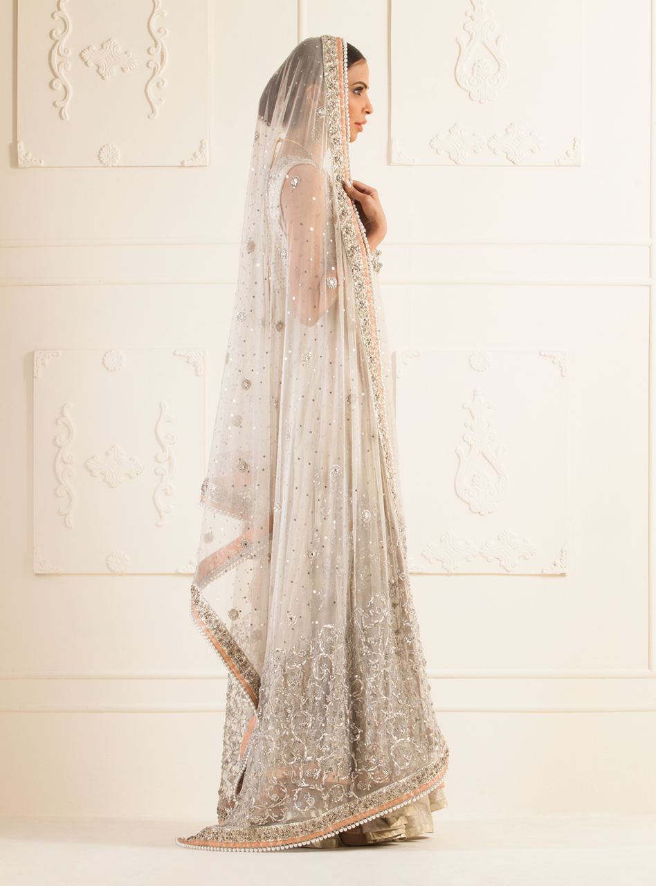 IVORY SLEEVELESS NET DRESS