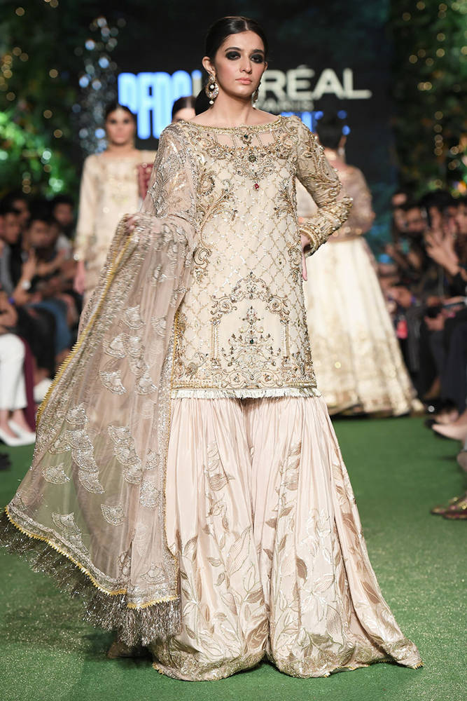 https://www.mohsinnaveedranjha.com/images/thumbs/0000184_gulzaar_1000.jpeg