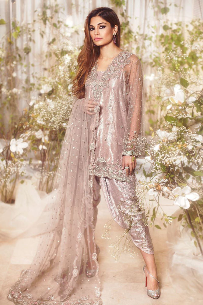 Lucent roses