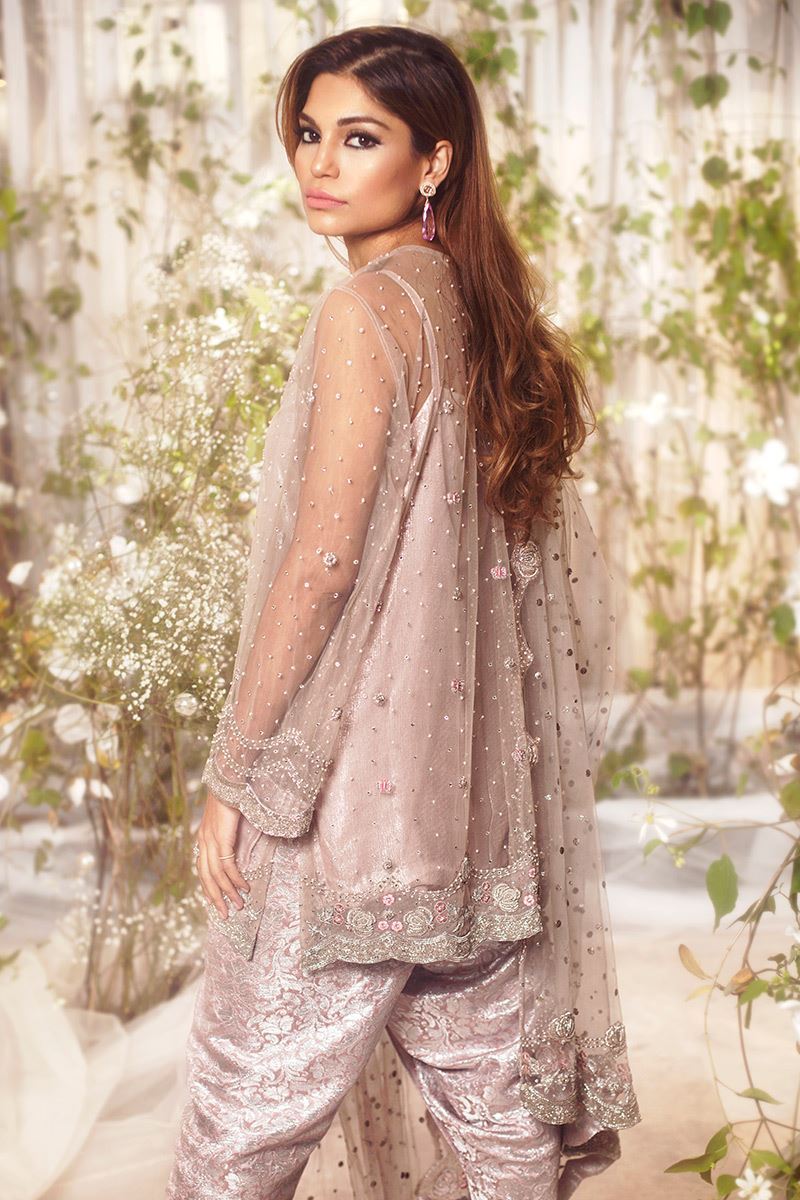 Lucent roses