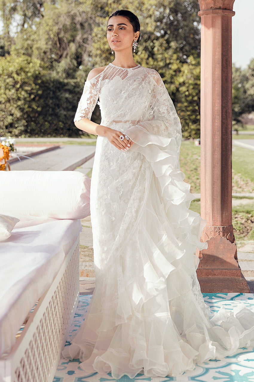 White Oslo - Saree, Blouse & Peticoat