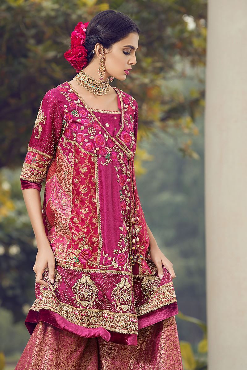 Crimson rose angarkha
