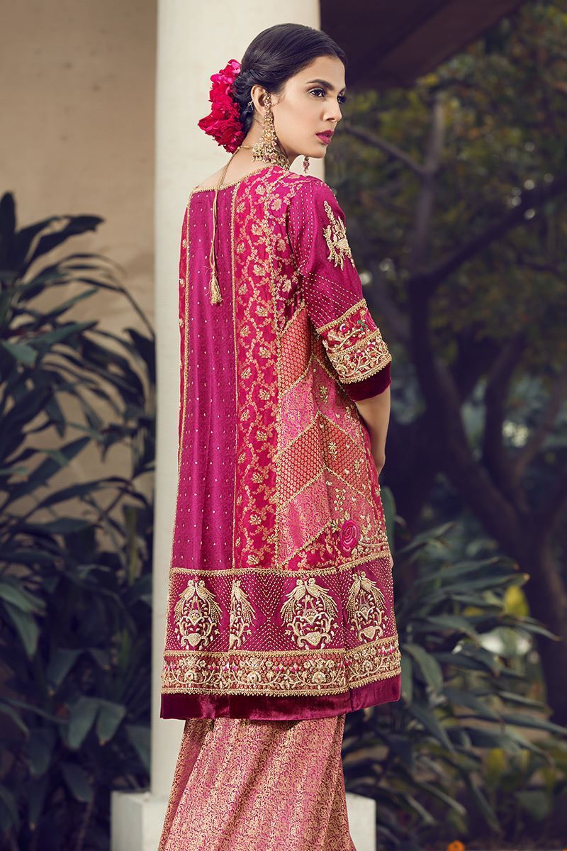 Crimson rose angarkha