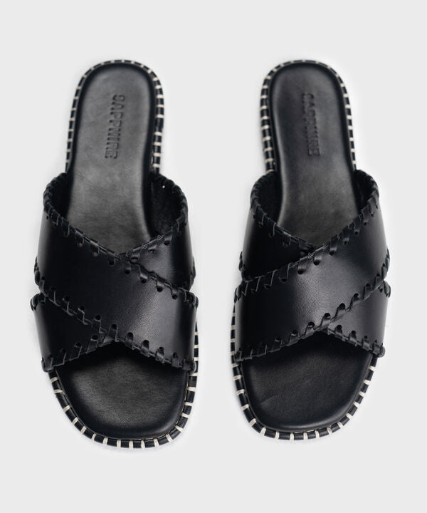 BLACK SANDALS