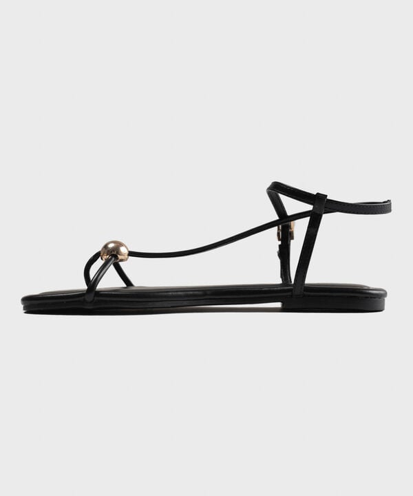 BLACK SANDALS