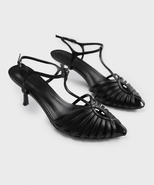 BLACK KITTEN HEELS