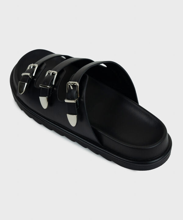BLACK SANDALS