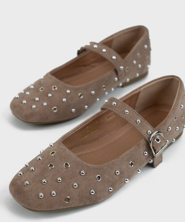 STUDDED BALLERINA FLATS