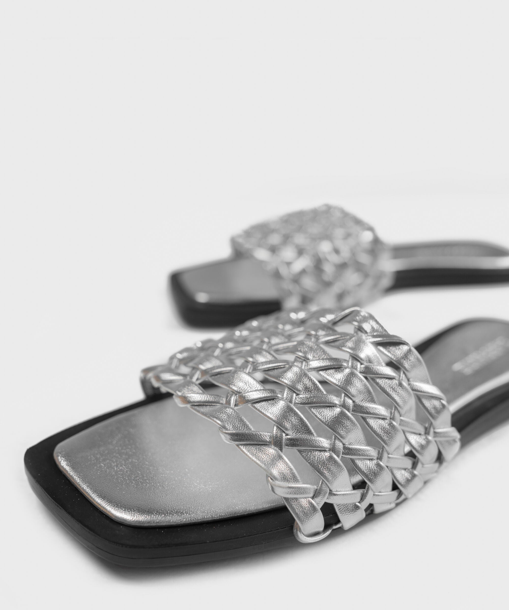 SILVER BRAIDED SANDALS 0000SL260036
