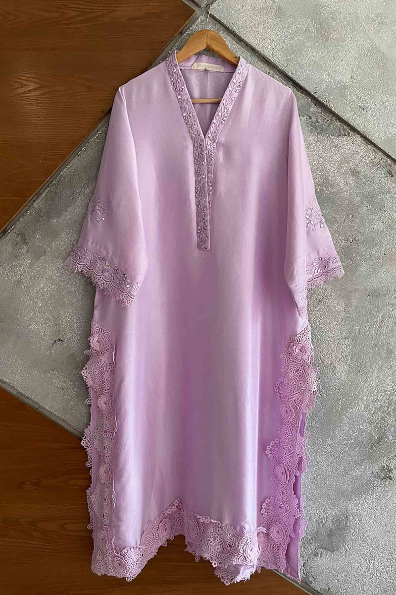 https://cdn.shopify.com/s/files/1/0799/2921/3243/files/0001353_floral-cutwork.jpg?v=1692427009