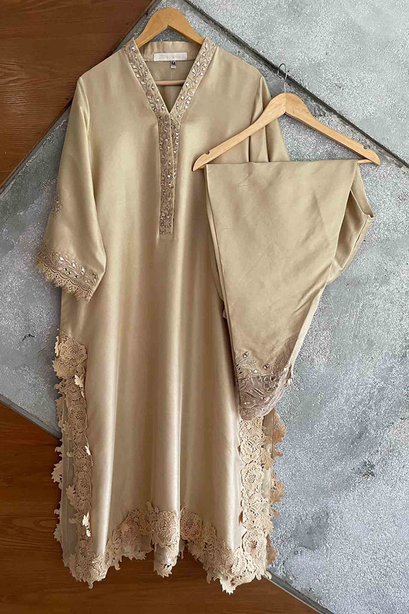https://cdn.shopify.com/s/files/1/0799/2921/3243/files/0001358_floral-cutwork_1.jpg?v=1692426569