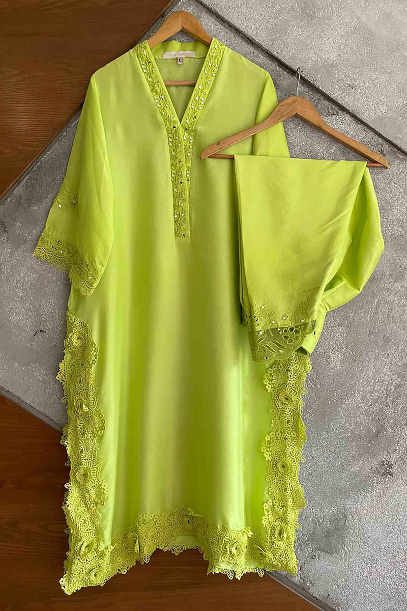 https://cdn.shopify.com/s/files/1/0799/2921/3243/files/0001361_floral-cutwork.jpg?v=1692426421