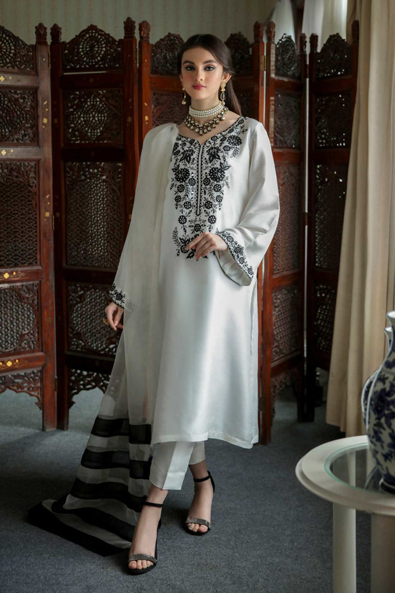 https://cdn.shopify.com/s/files/1/0799/2921/3243/files/0001400_eid-edit-white.jpg?v=1692429898
