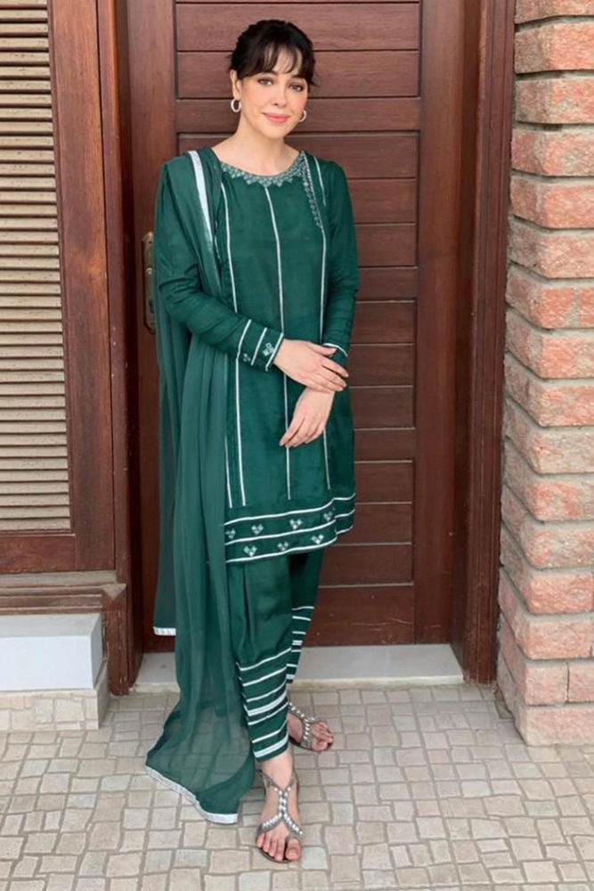 Ajn-0011 with Fine Embroidery