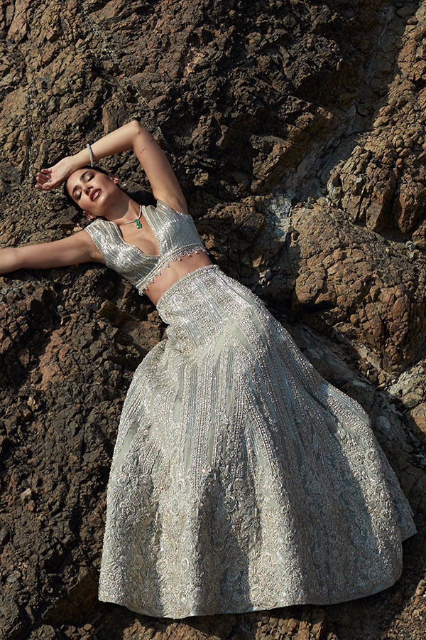 https://cdn.shopify.com/s/files/1/0752/6187/0325/files/0001502_aqua-bridal.jpg?v=1750756363
