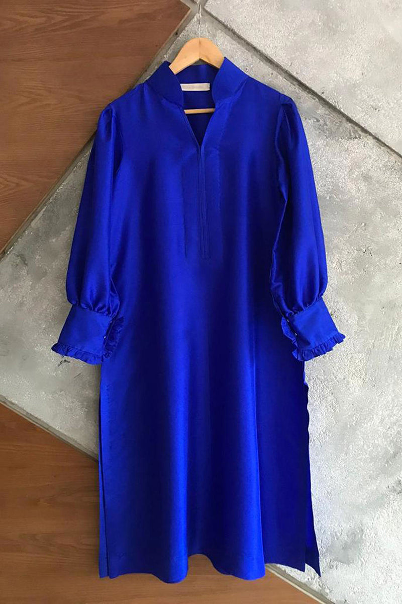 https://cdn.shopify.com/s/files/1/0799/2921/3243/files/0001546_solid-fluorescent-luxe-silk.jpg?v=1750426075