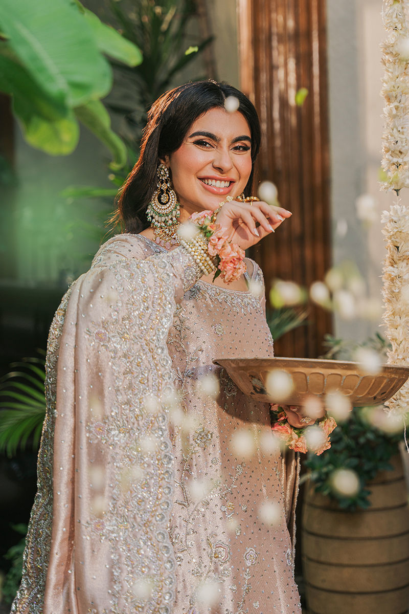 https://www.amnaarshad.pk/images/thumbs/0001597_nashmia.jpeg