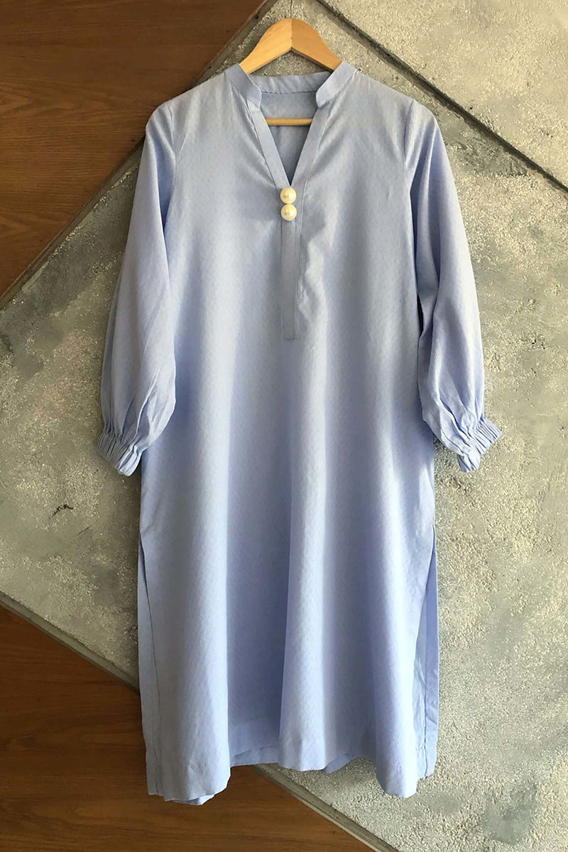 https://cdn.shopify.com/s/files/1/0799/2921/3243/files/0001605_mardana-kurta.jpg?v=1692248240