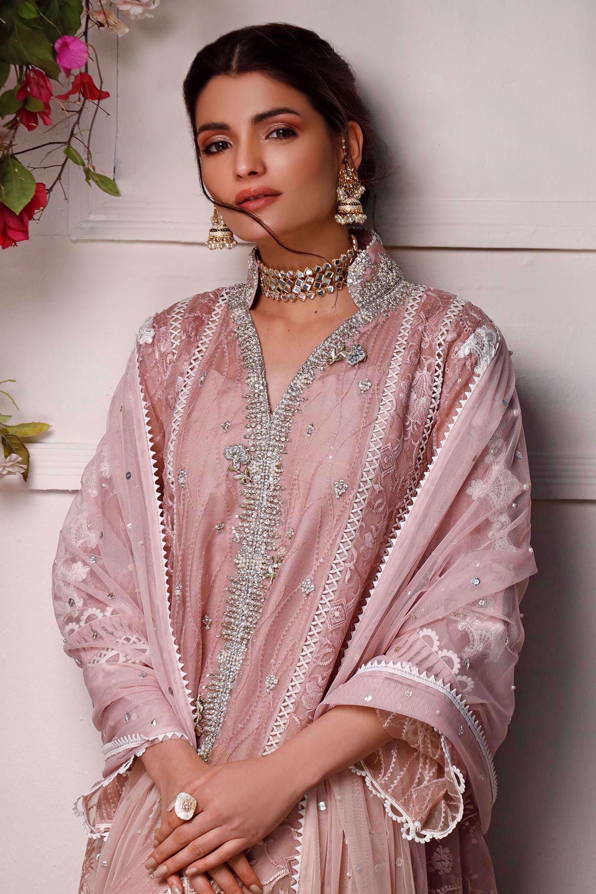 Husn bano blush