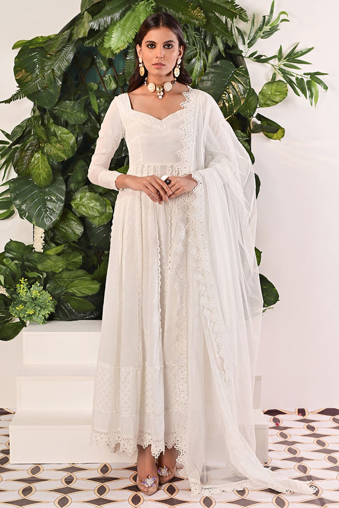 Whisper white Kalidaar and Dupatta With Pants