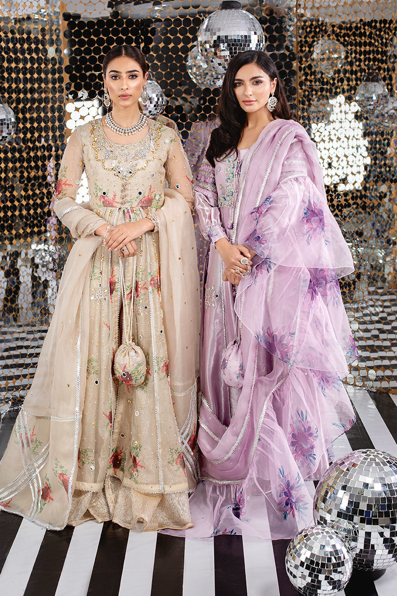 https://www.amnaarshad.pk/images/thumbs/0002006_champagne-diamonds.jpeg