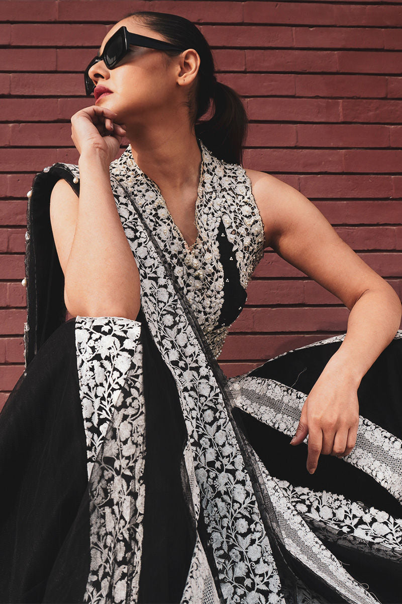 Ayesha Rashad in Nera