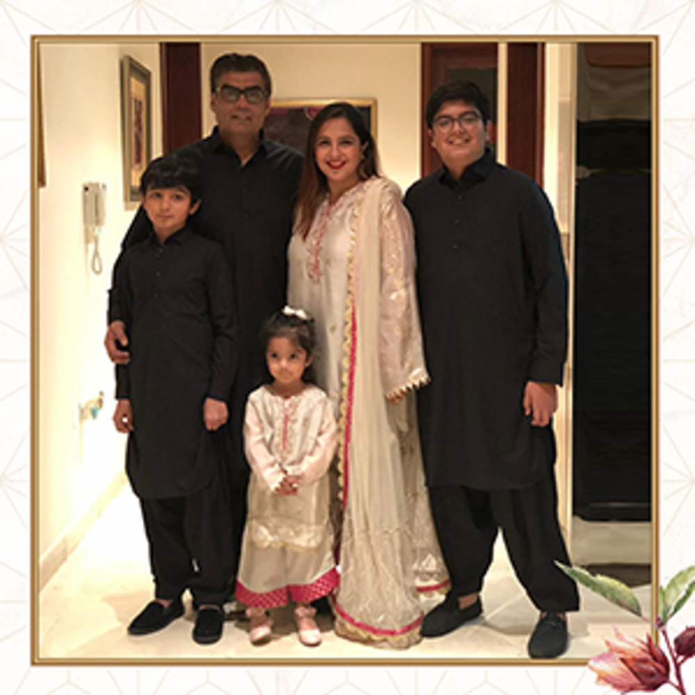 Sabeen Salman spotted in this exquisite Rozina Munib ensemble celebrating Eid with her family in Dubai