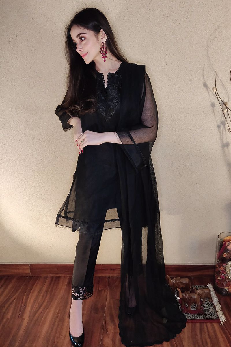 Cutwork Basic - Black