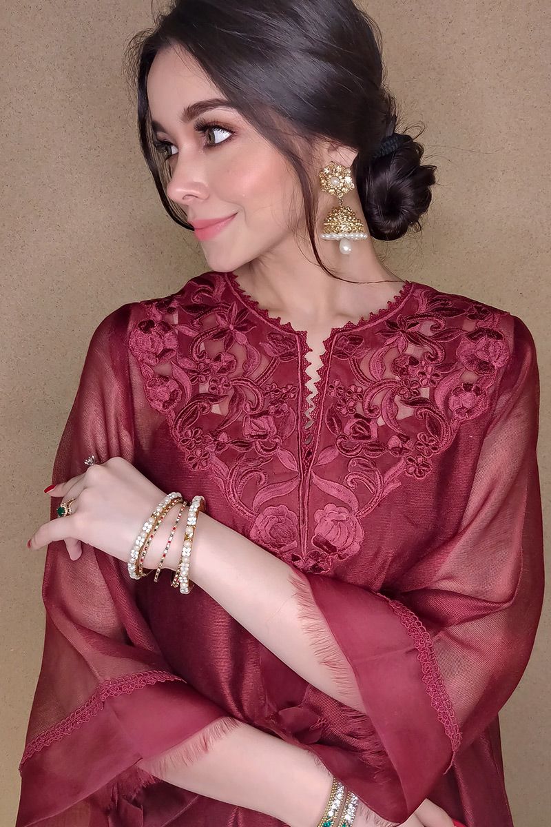 Cutwork Basic - Maroon