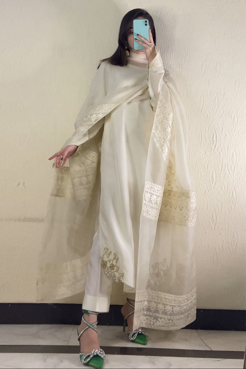Naaz