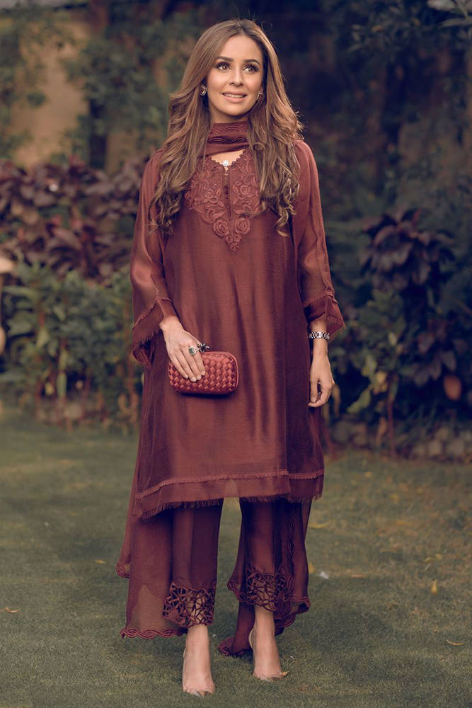 Cutwork Basic - Maroon