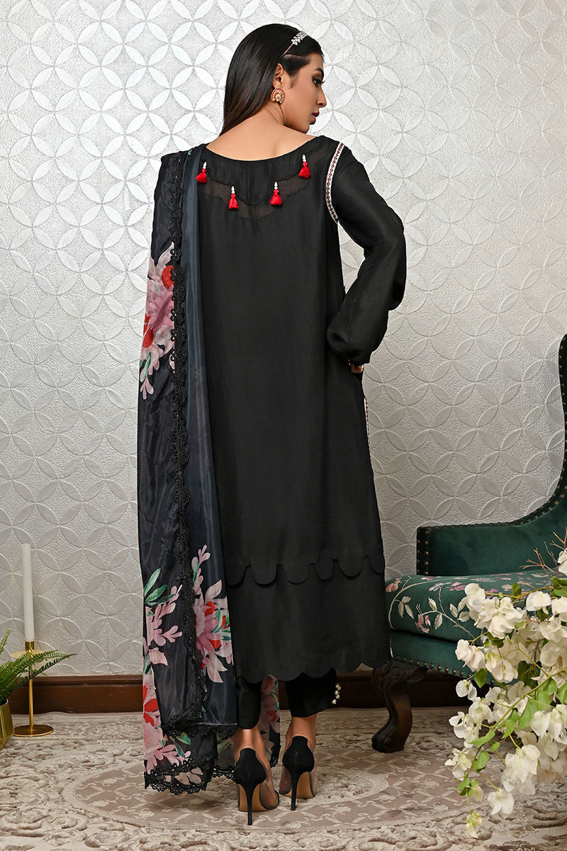 https://www.amnaarshad.pk/images/thumbs/0002413_palawan-black-raw-silk.jpeg