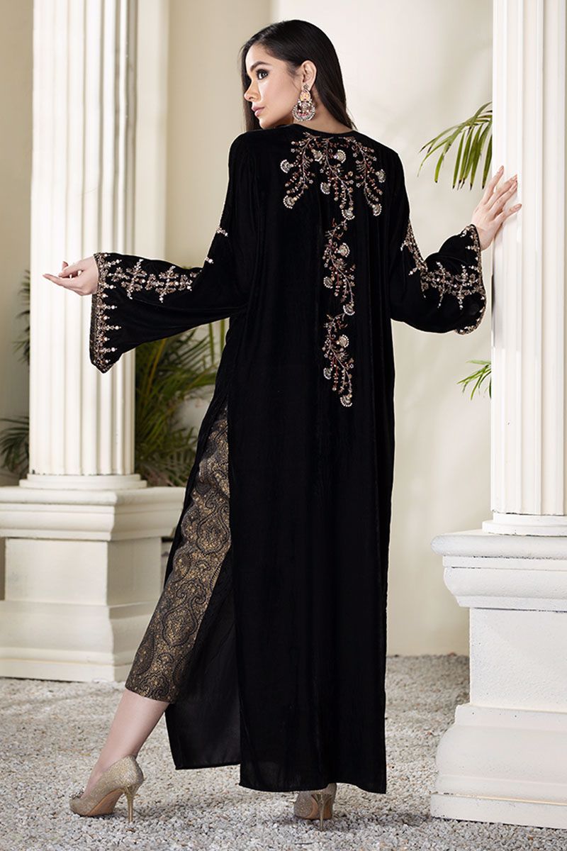 Antique bail on velvet with pants